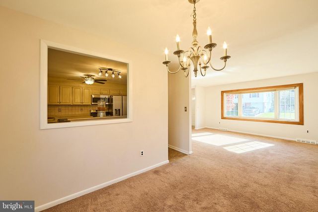 914 QUAIL LN, Newark, DE 19711