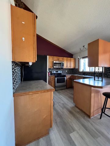 22455 County Road 203, Wheatland, MO 65779