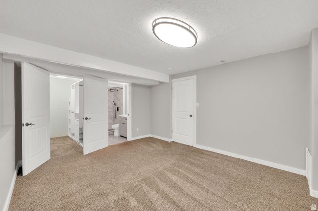 5568 W GOLDEN GATE CIR, West Jordan, UT 84081