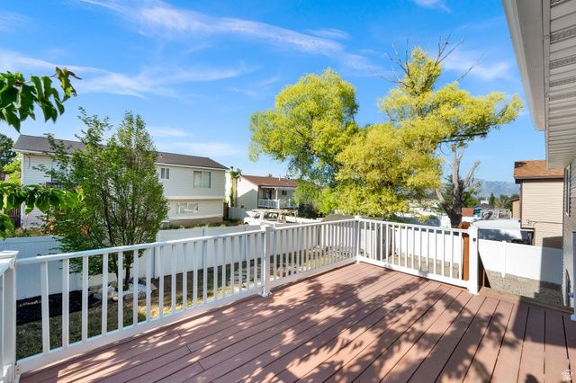 5568 W GOLDEN GATE CIR, West Jordan, UT 84081