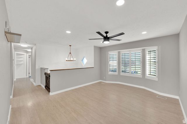 5568 W GOLDEN GATE CIR, West Jordan, UT 84081