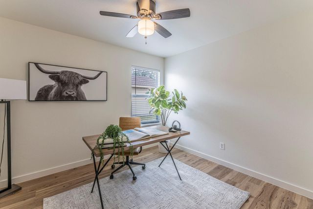 203 Wegstrom ST, Hutto, TX 78634