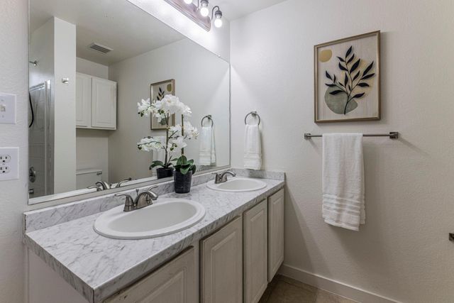 203 Wegstrom ST, Hutto, TX 78634