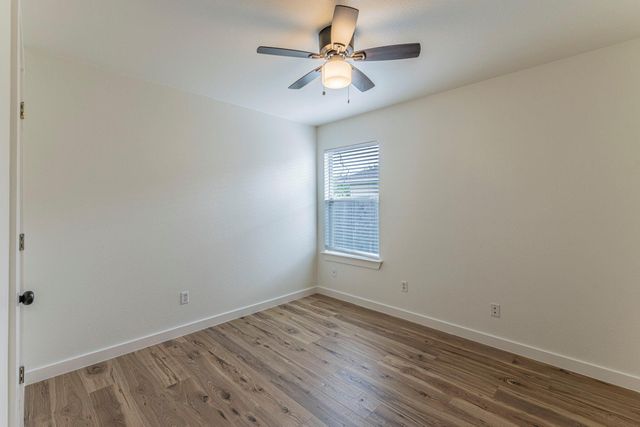 203 Wegstrom ST, Hutto, TX 78634