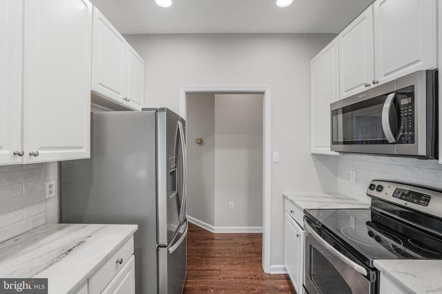 2408 RUFFIN DR, Fredericksburg, VA 22408