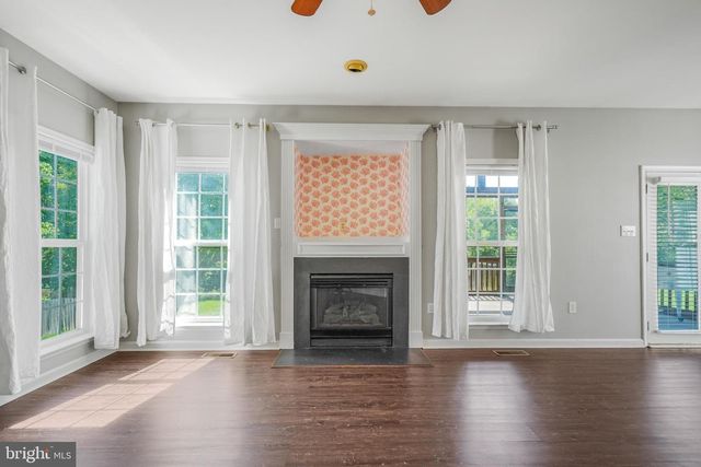 2408 RUFFIN DR, Fredericksburg, VA 22408