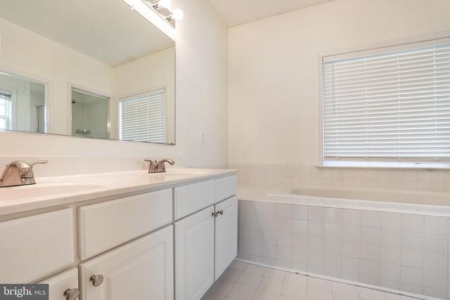 2408 RUFFIN DR, Fredericksburg, VA 22408
