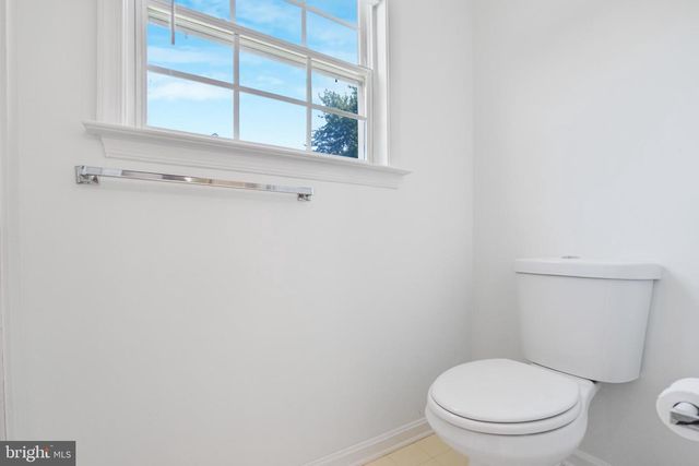 2408 RUFFIN DR, Fredericksburg, VA 22408