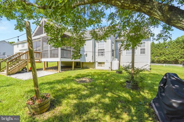 2408 RUFFIN DR, Fredericksburg, VA 22408