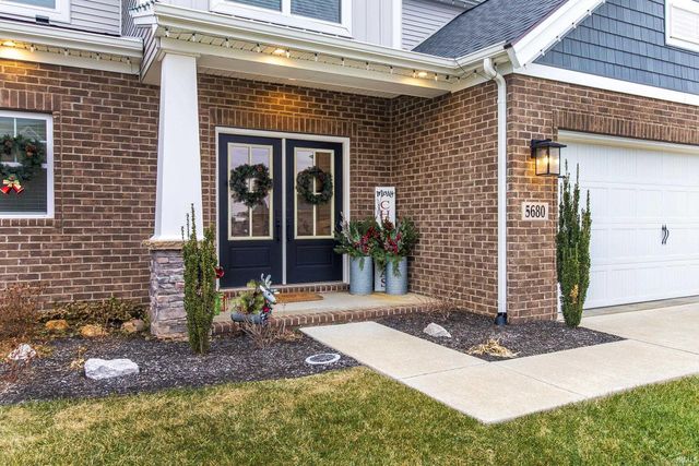 5680 Brompton Drive, Newburgh, IN 47630