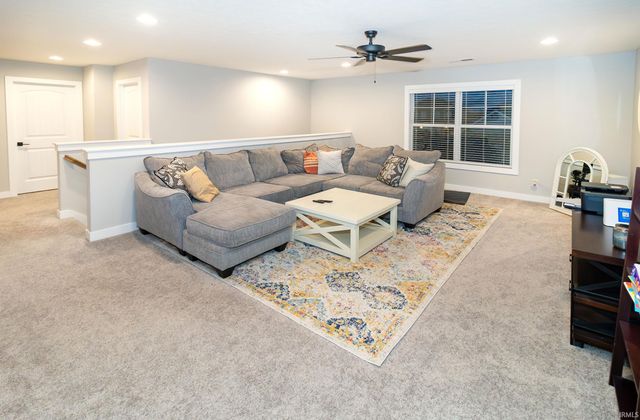 5680 Brompton Drive, Newburgh, IN 47630