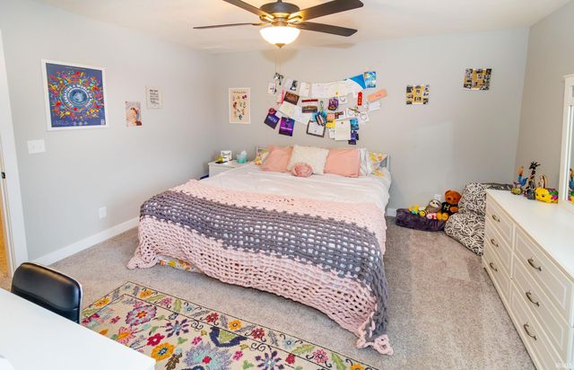 5680 Brompton Drive, Newburgh, IN 47630