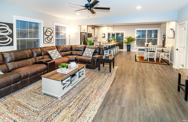 5680 Brompton Drive, Newburgh, IN 47630