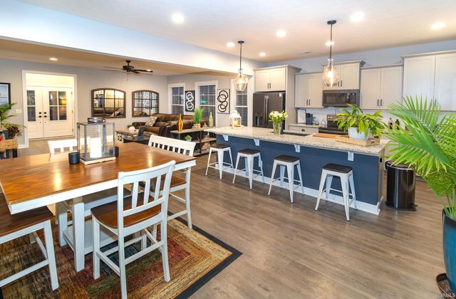 5680 Brompton Drive, Newburgh, IN 47630