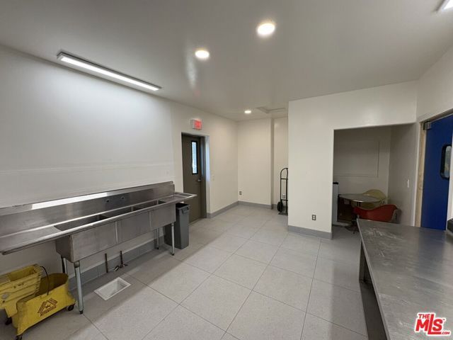 365 Mittry Lane, Lake Arrowhead, CA 92352