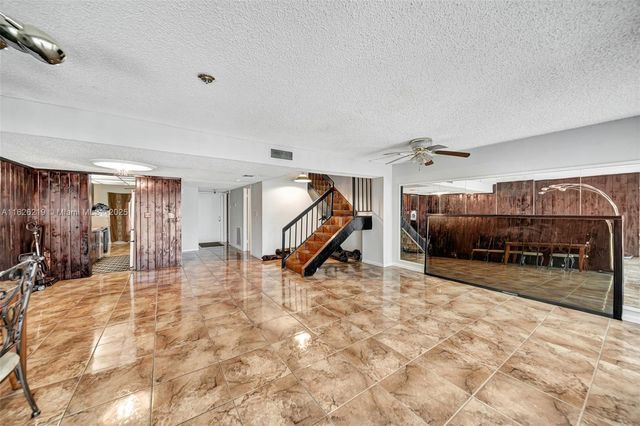 1809 NW 58th Ave 18, Lauderhill, FL 33313