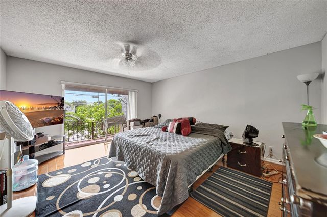 1809 NW 58th Ave 18, Lauderhill, FL 33313