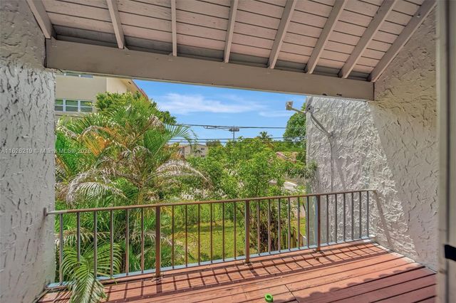 1809 NW 58th Ave 18, Lauderhill, FL 33313