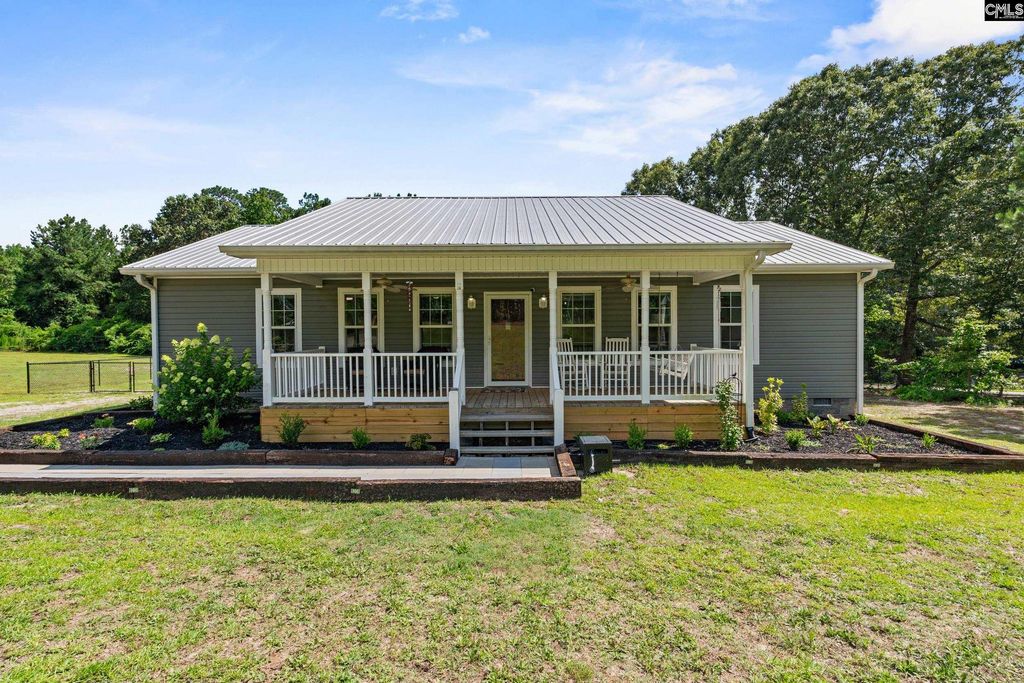 1677 Green Hill Road, Lugoff, SC 29078