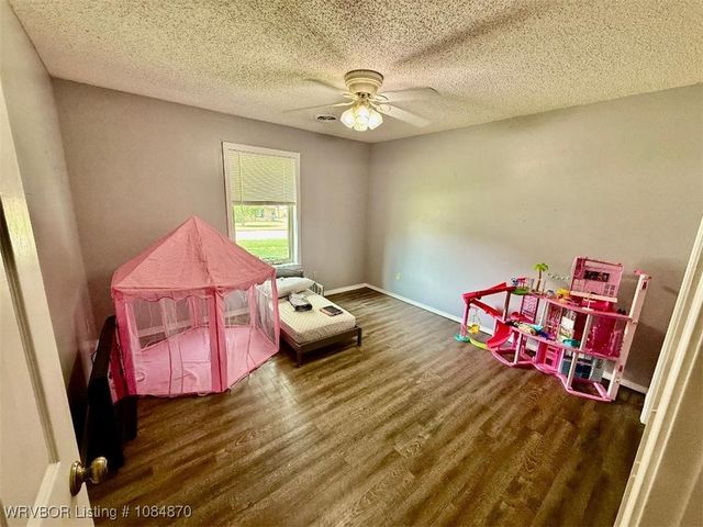 102 Richardson Avenue, Sallisaw, OK 74955