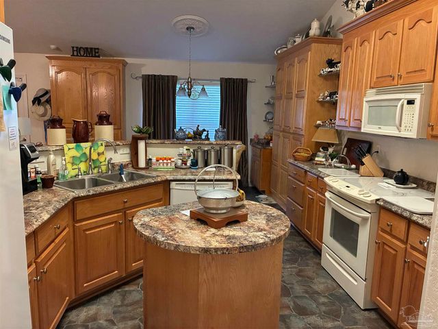 4085 Luther Fowler Rd, Pace, FL 32571