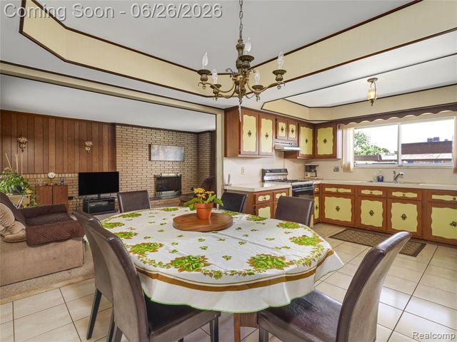 28506 Steele Drive, Warren, MI 48088