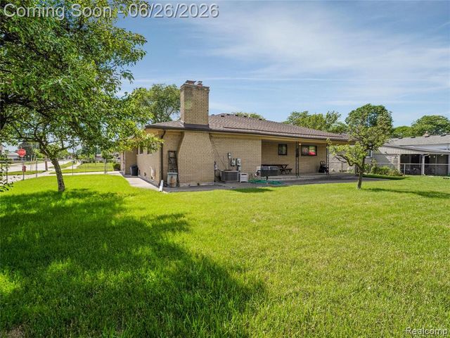 28506 Steele Drive, Warren, MI 48088