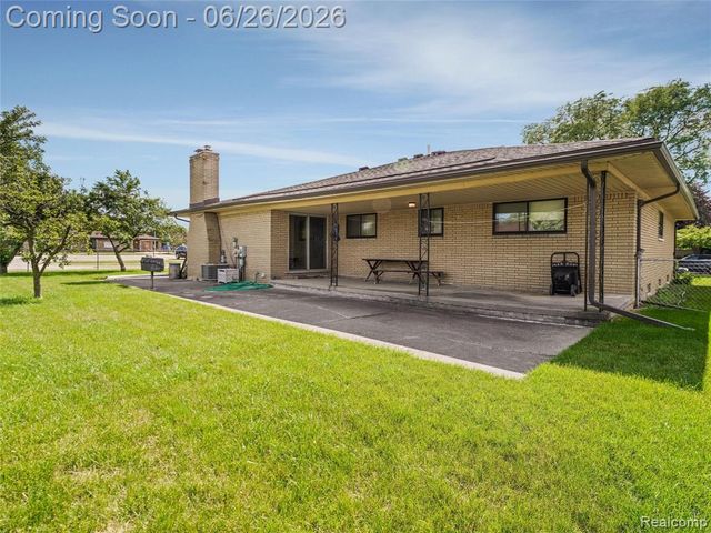 28506 Steele Drive, Warren, MI 48088