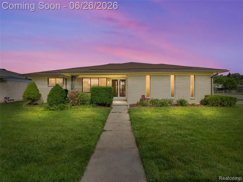 28506 Steele Drive, Warren, MI 48088