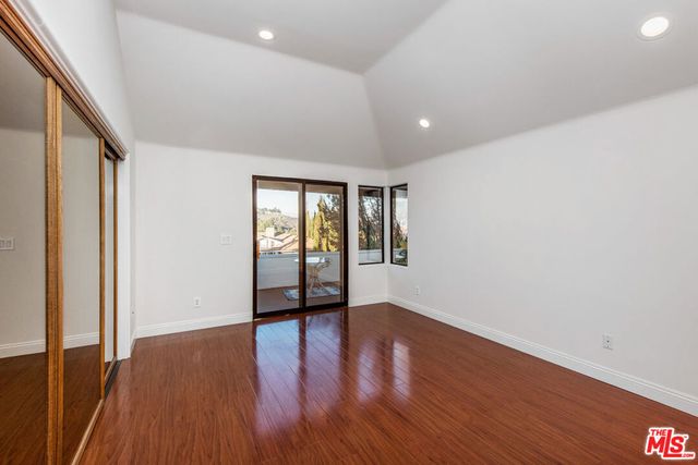 7940 Vulcan Drive, Los Angeles, CA 90046