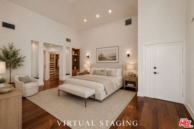 7940 Vulcan Drive, Los Angeles, CA 90046
