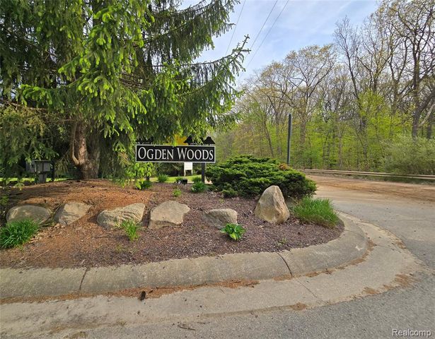 3831 Michael Court, White Lake, MI 48383