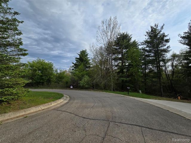 3831 Michael Court, White Lake, MI 48383