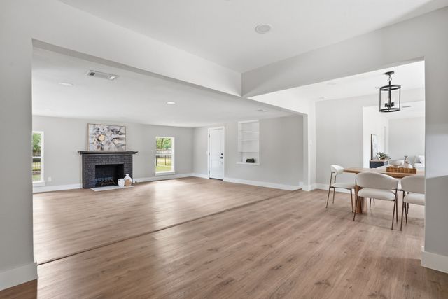 7125 Richland Road, Richland Hills, TX 76118