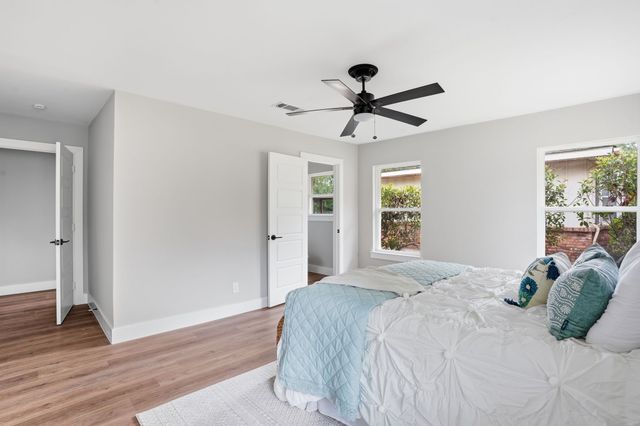 7125 Richland Road, Richland Hills, TX 76118