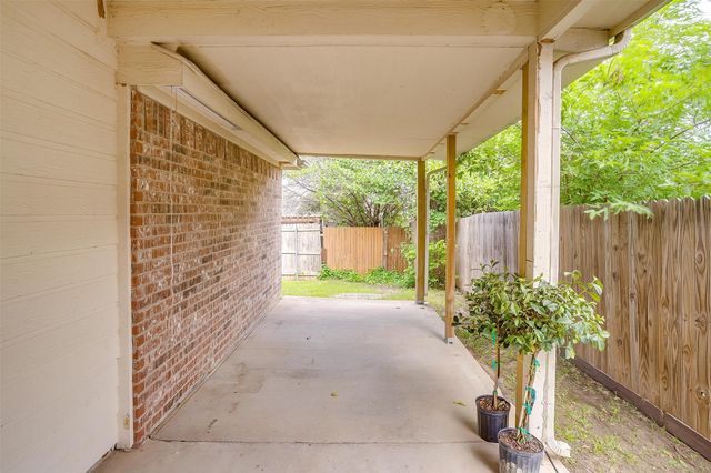 12217 Shadow Wood Trail, Fort Worth, TX 76028
