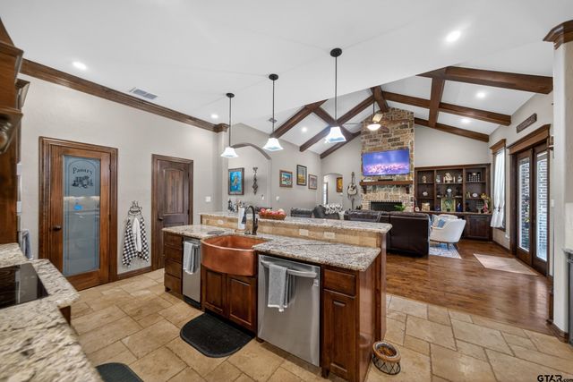 555 County Road 2307, Mineola, TX 75773