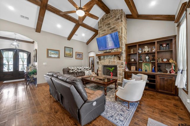 555 County Road 2307, Mineola, TX 75773