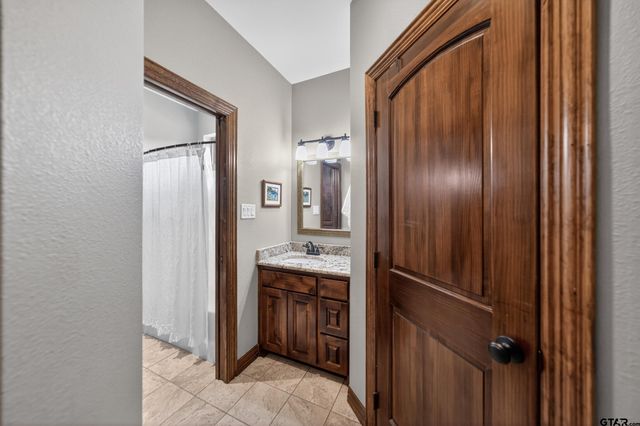 555 County Road 2307, Mineola, TX 75773