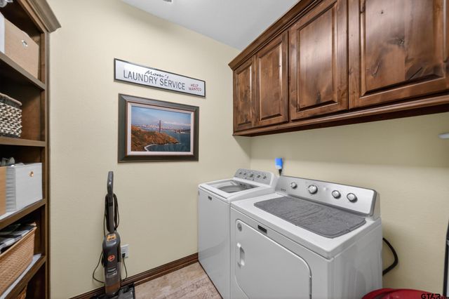 555 County Road 2307, Mineola, TX 75773