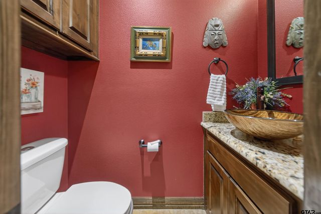 555 County Road 2307, Mineola, TX 75773