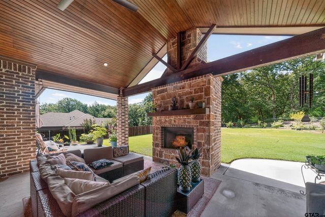 555 County Road 2307, Mineola, TX 75773