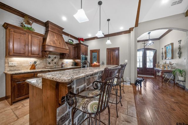 555 County Road 2307, Mineola, TX 75773