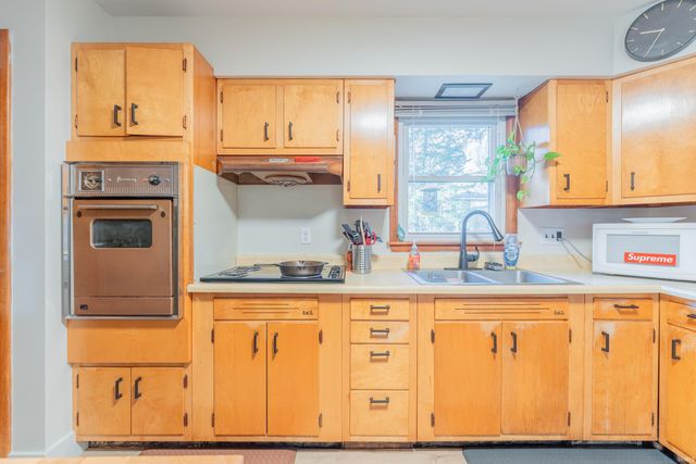 1612 S Clifton Avenue, Bloomington, IN 47401