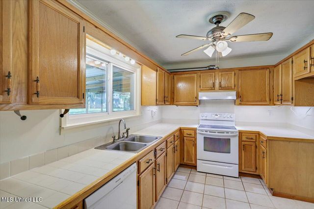 115 Auburn Drive, Clinton, MS 39056
