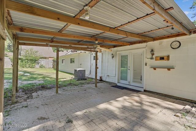 115 Auburn Drive, Clinton, MS 39056