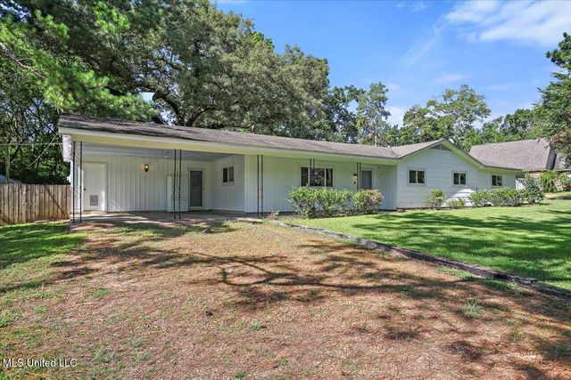 115 Auburn Drive, Clinton, MS 39056