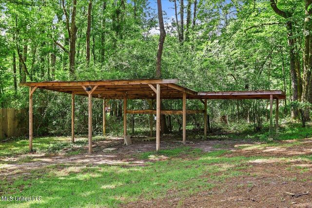 115 Auburn Drive, Clinton, MS 39056
