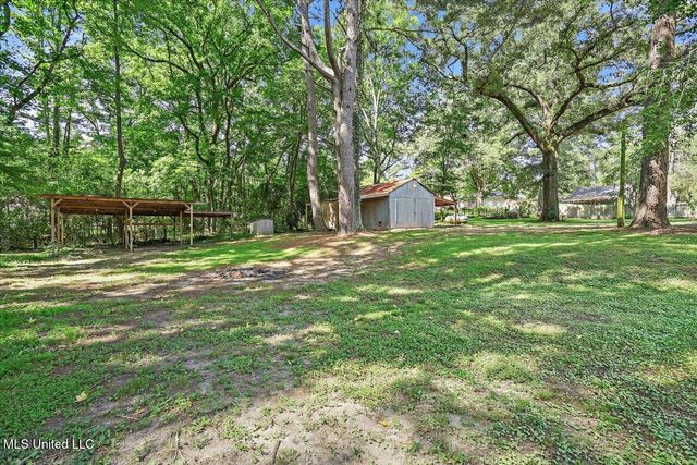 115 Auburn Drive, Clinton, MS 39056