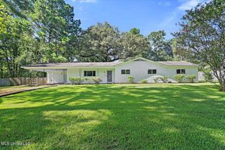 115 Auburn Drive, Clinton, MS 39056
